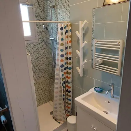 Les Lagures - A Pied - Maison 3 - En Lisiere De Foret *